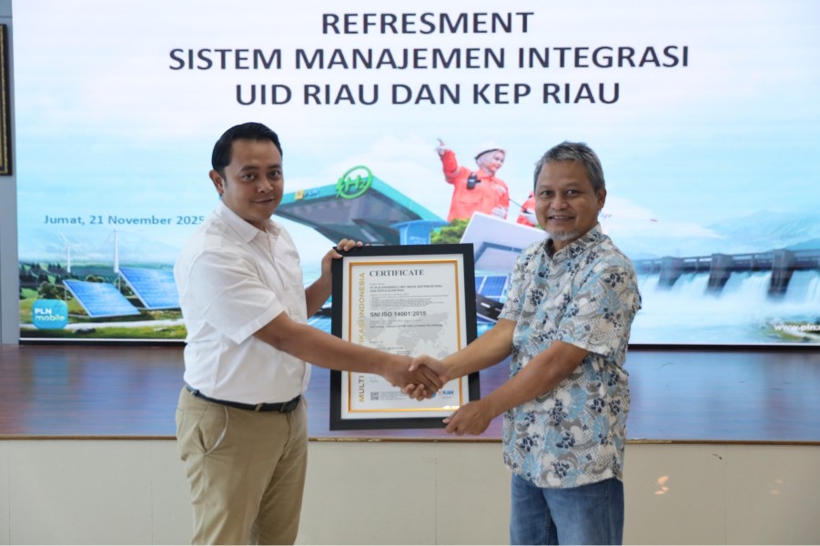 PLN UID Riau dan Kepri Kantongi Sertifikat ISO 14001:2015, Tegaskan Komitmen Lingkungan Berkelanjutan